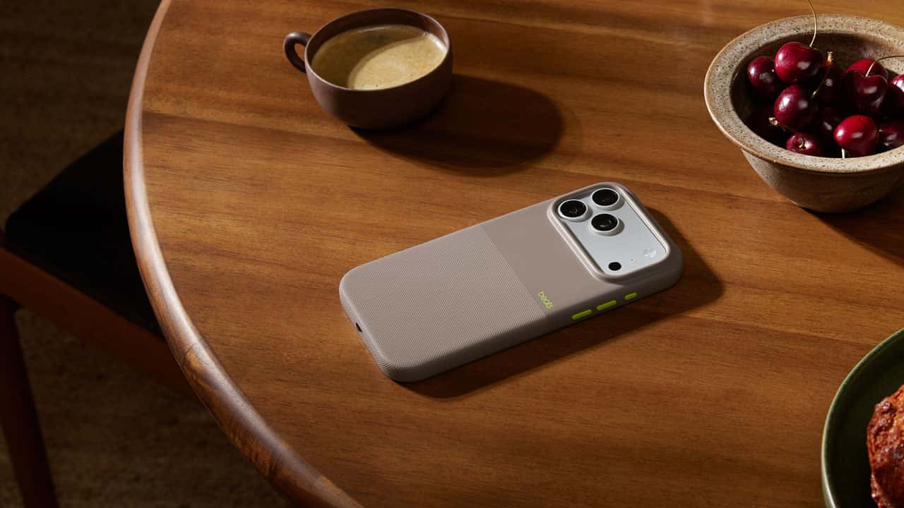 Beats iPhone 17 Case with MagSafe アルパイングレイ